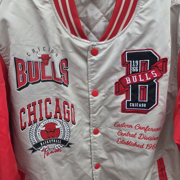 NBA Ultra Game Chicago Bulls Men's Bomber Jacket Size XL Ultra Game Authentic - Picture 11 of 16